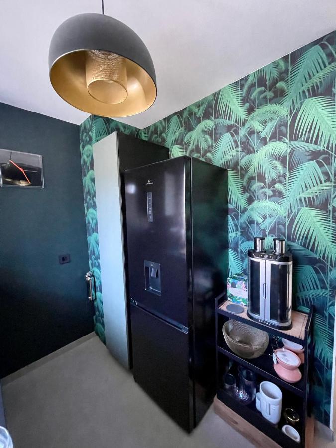 Appartement De Caractere Avec Jacuzzi Fréjus Екстериор снимка